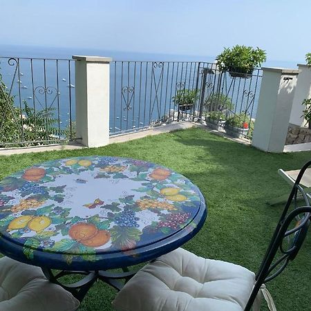 Gresy Appartamento Suite Positano Exterior photo